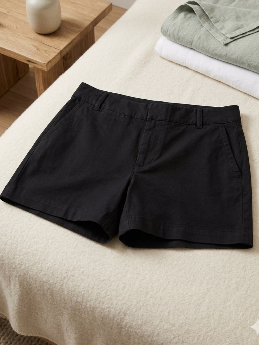 GAP Black Women's Casual Shorts - Clean Mid-Rise Style